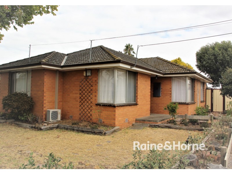 17 Dover Street, Albanvale VIC 3021