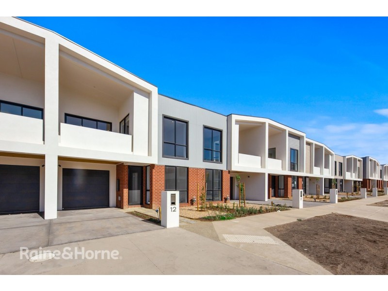 12 Montgomery Court, St Albans VIC 3021