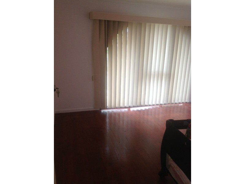 62 Atheldene Drive, St Albans VIC 3021