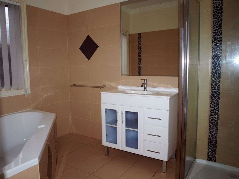 46  Howardson Circuit, St Albans VIC 3021