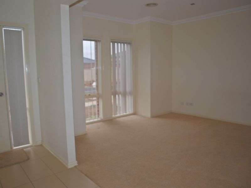 46  Howardson Circuit, St Albans VIC 3021