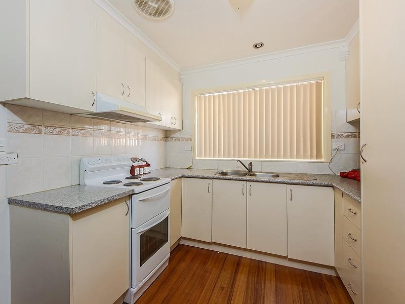 8/8 Thorndon Drive, St Albans VIC 3021