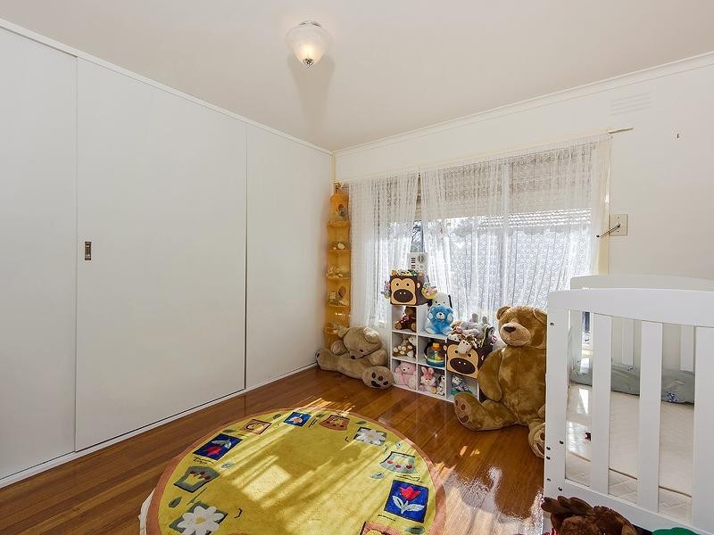 8/8 Thorndon Drive, St Albans VIC 3021