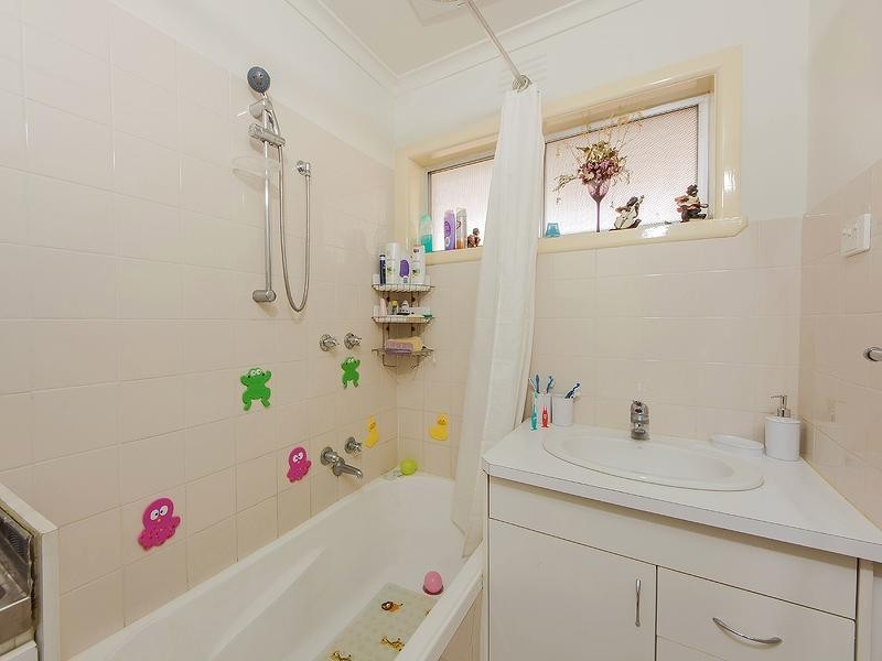 8/8 Thorndon Drive, St Albans VIC 3021