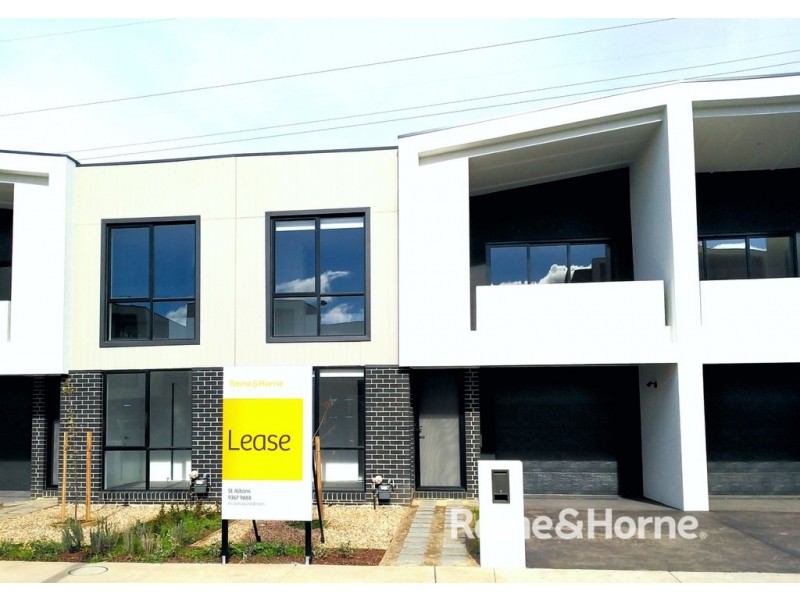 65 Oakden Crescent, St Albans VIC 3021