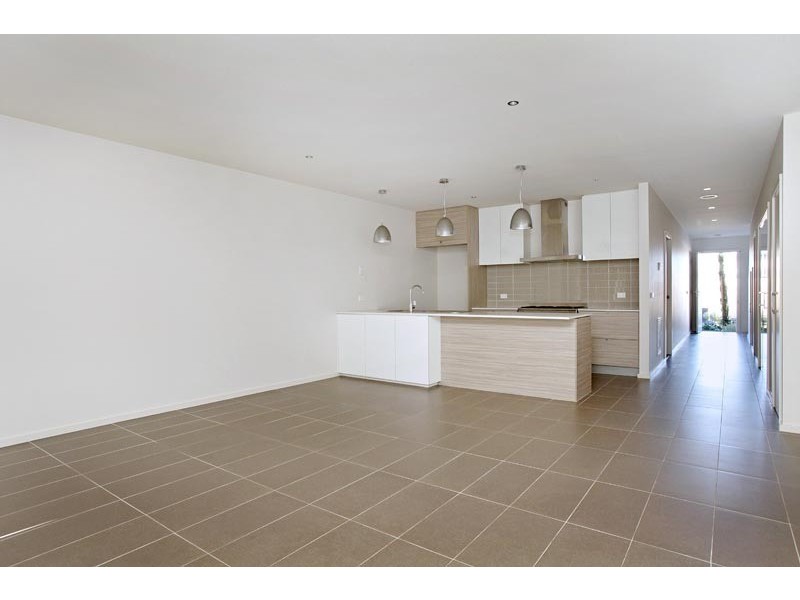 11 Amore Drive, Sunshine West VIC 3020