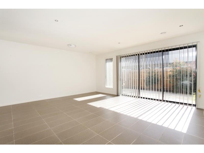 11 Amore Drive, Sunshine West VIC 3020