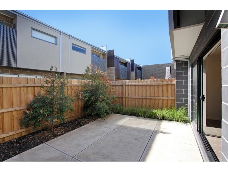 11 Amore Drive, Sunshine West VIC 3020