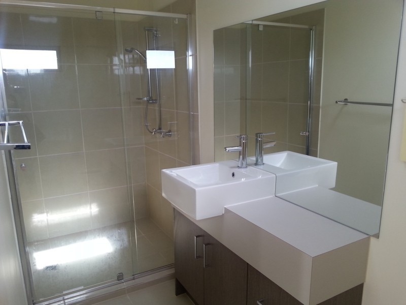 3/8 Albert Crescent, St Albans VIC 3021