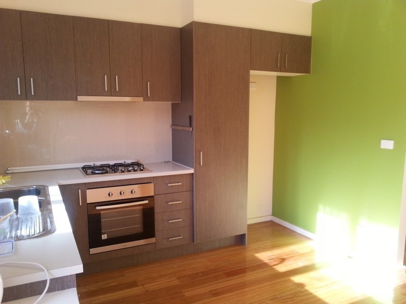 3/8 Albert Crescent, St Albans VIC 3021