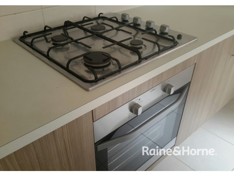 8 Gardener Drive, Point Cook VIC 3030