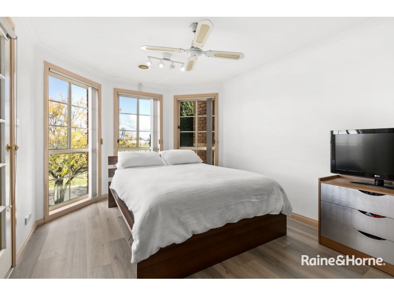 78 YEATS DRIVE, Delahey VIC 3037