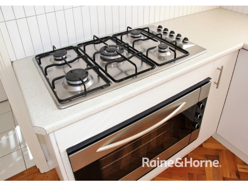 2/2 Breadalbane Court, Sydenham VIC 3037