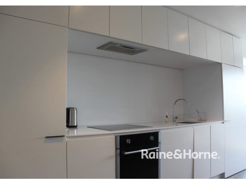 1103/1 Ascot Vale Road, Flemington VIC 3031