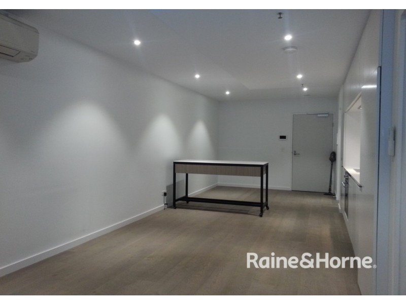 1103/1 Ascot Vale Road, Flemington VIC 3031