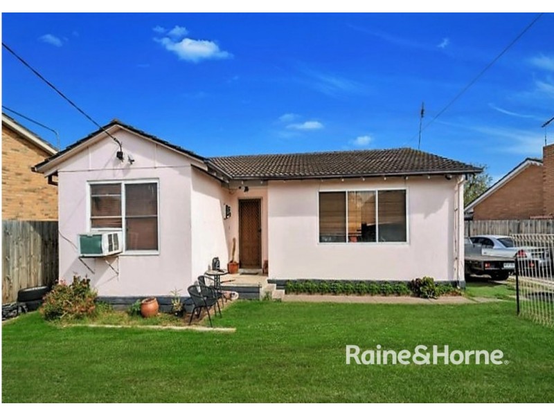 102 MARKET ROAD, Werribee VIC 3030