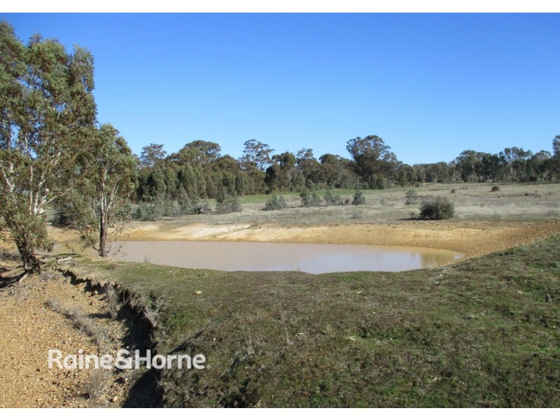 984 FOGARTYS GAP RD, Walmer VIC 3463