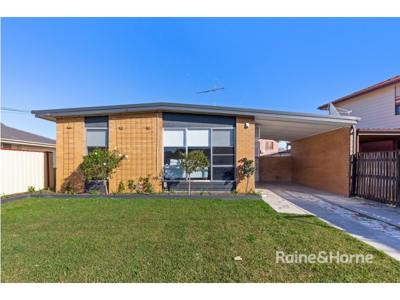 1/ 9 PICKERSGILL AVENUE, Sunshine West VIC 3020