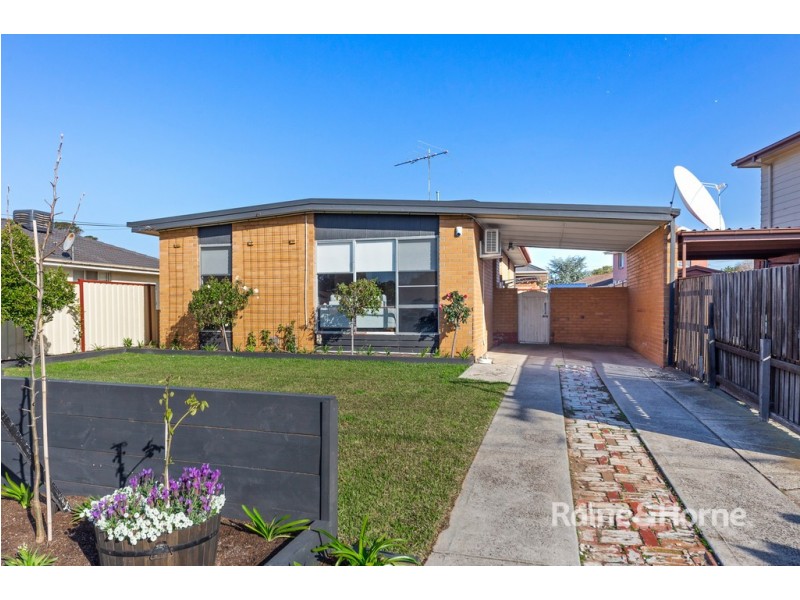 1/ 9 PICKERSGILL AVENUE, Sunshine West VIC 3020