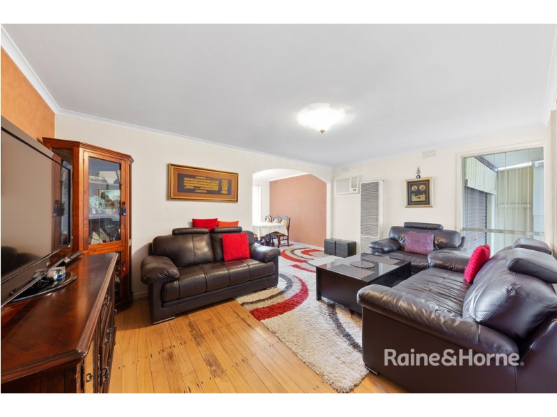 6 BUNYA DRIVE, Albanvale VIC 3021