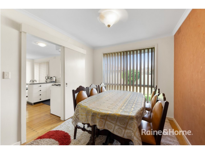 6 BUNYA DRIVE, Albanvale VIC 3021