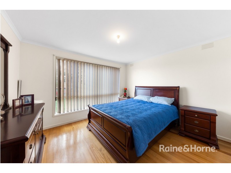 6 BUNYA DRIVE, Albanvale VIC 3021