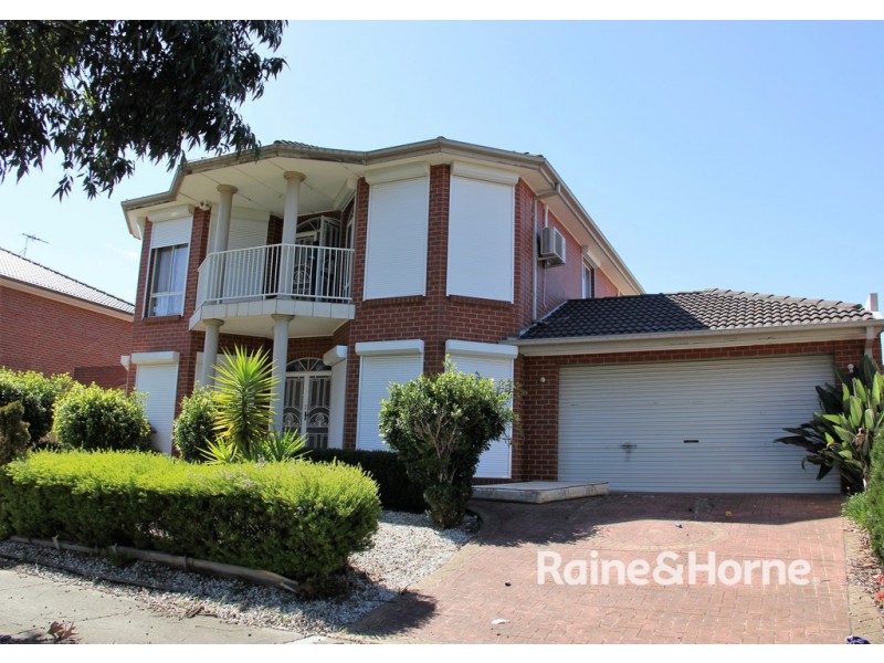 12 SEDGEFIELD TERRACE, Cairnlea VIC 3023