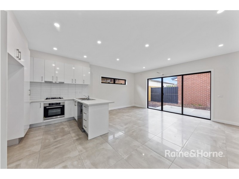 5 AINSWORTH STREET, Sunshine West VIC 3020