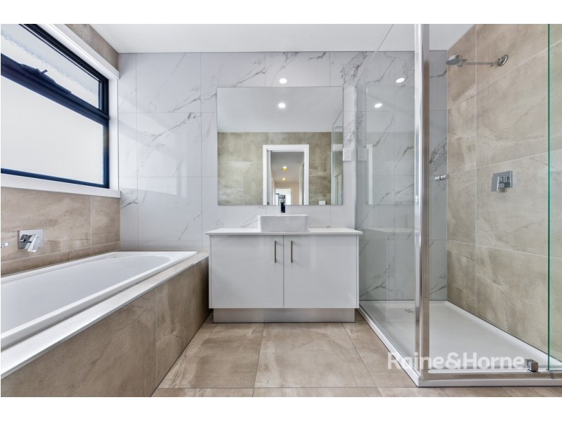 5 AINSWORTH STREET, Sunshine West VIC 3020