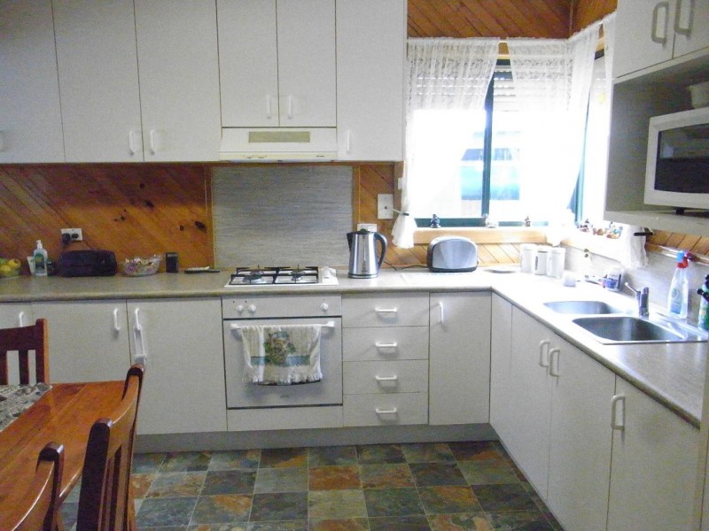 7 Blackley Court, Deer Park VIC 3023