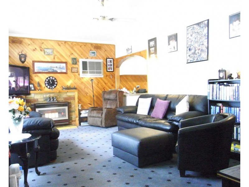 7 Blackley Court, Deer Park VIC 3023