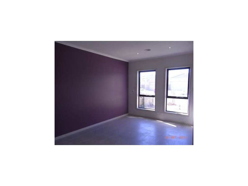 1/11 McDougall Place, Truganina VIC 3029
