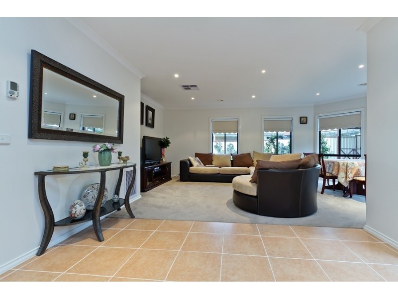 5 Wetherby Crt, Hillside VIC 3037