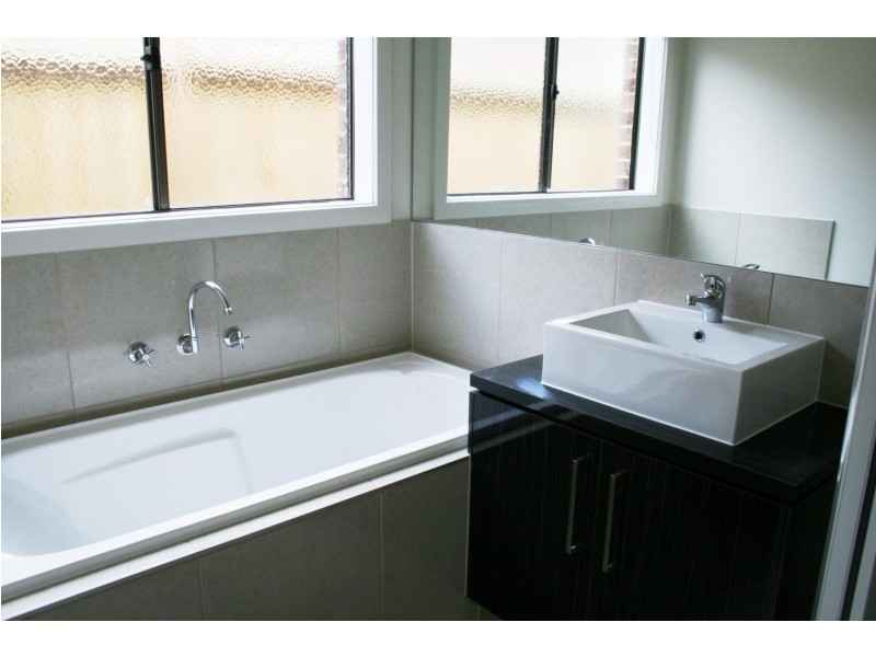 255 Alpini Parade, Sunshine West VIC 3020