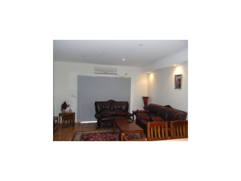 1/60 William Street, St Albans VIC 3021