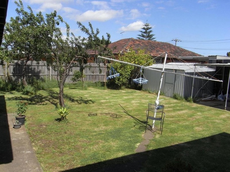 42 Ford Avenue, Sunshine North VIC 3020