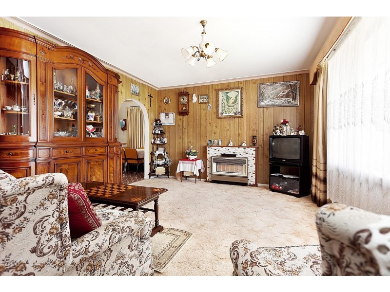 12 Orford Street, St Albans VIC 3021