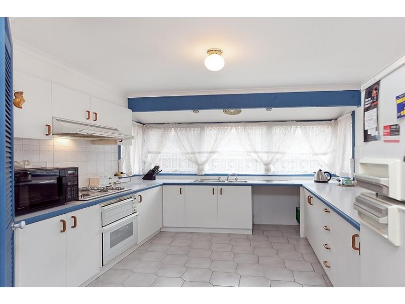 1/27 Coleridge Drive, Delahey VIC 3037