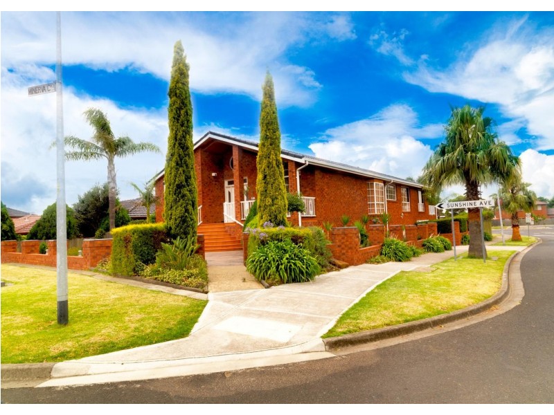2 Minerva Crescent, Keilor Downs VIC 3038