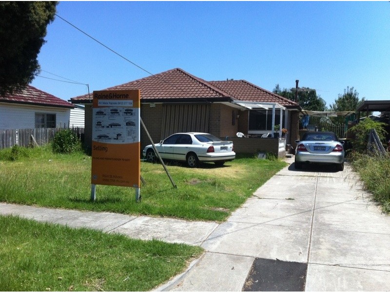 81 McArthur Avenue, St Albans VIC 3021
