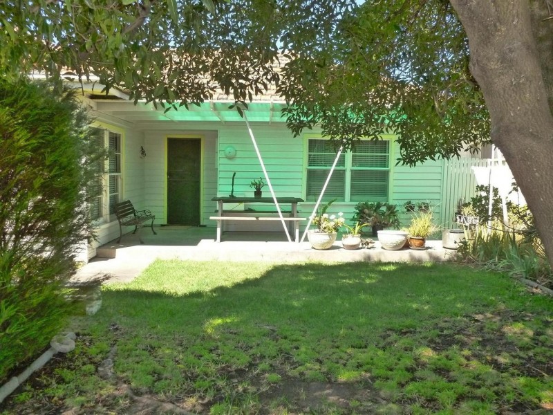 6 Perry Street, St Albans VIC 3021