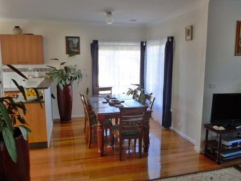 44 Rhodes Street, St Albans VIC 3021