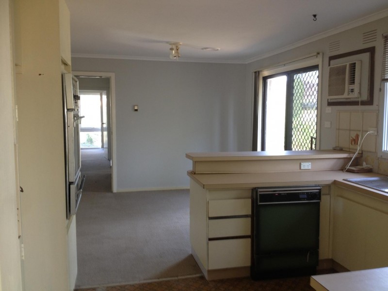 12 Gibbon Court, St Albans VIC 3021