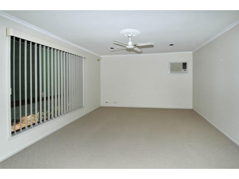 2 Balmoral Close, Kings Park VIC 3021