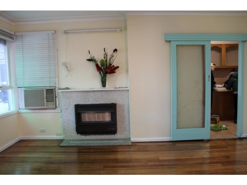 28 Thorndon Drive, St Albans VIC 3021