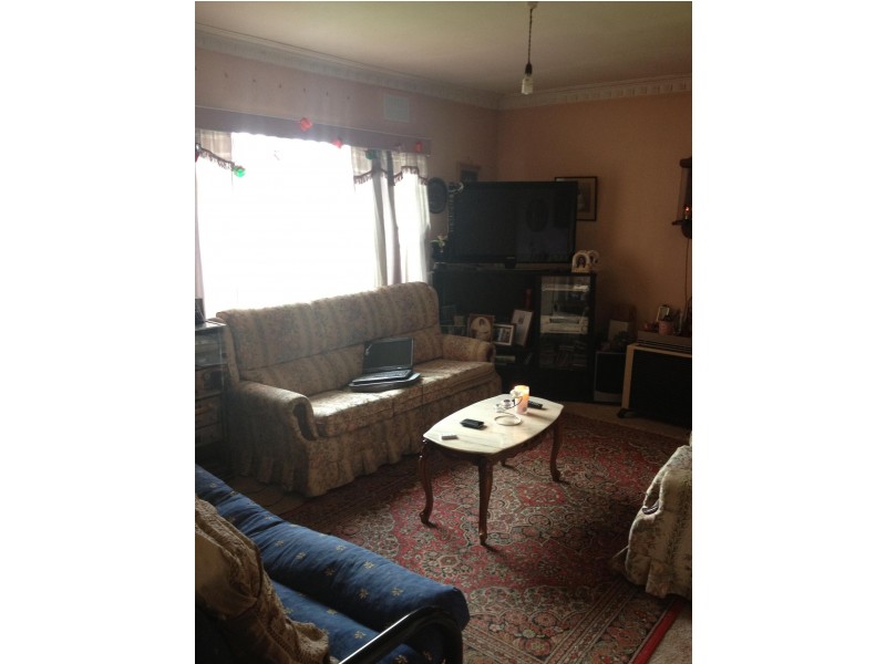 148 Main Road East, St Albans VIC 3021