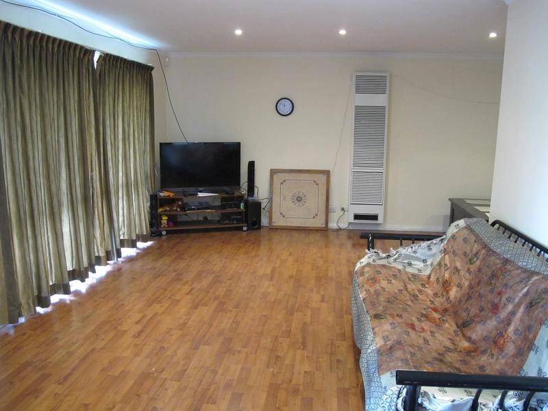 94 Kurung Drive, Kings Park VIC 3021