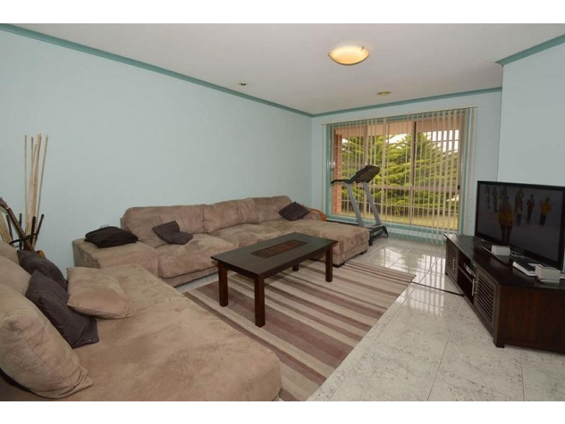 2/43 Roseberry Avenue, Keilor Downs VIC 3038