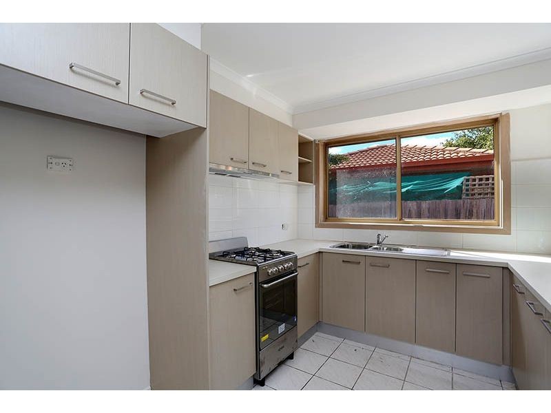 1-8 Gunya Mews St, St Albans VIC 3021