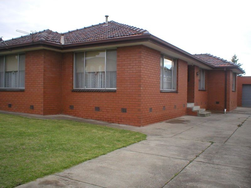 17 Stenson Road, Kealba VIC 3021